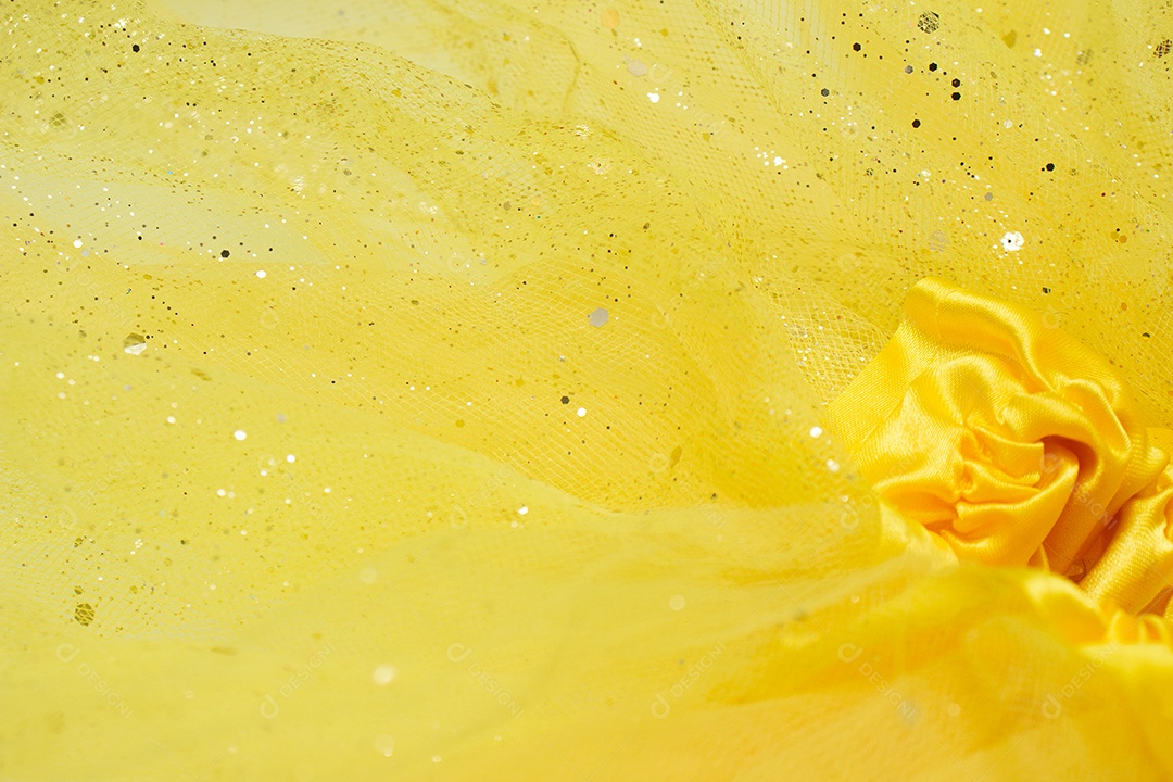 Vista da linda textura de tule amarelo