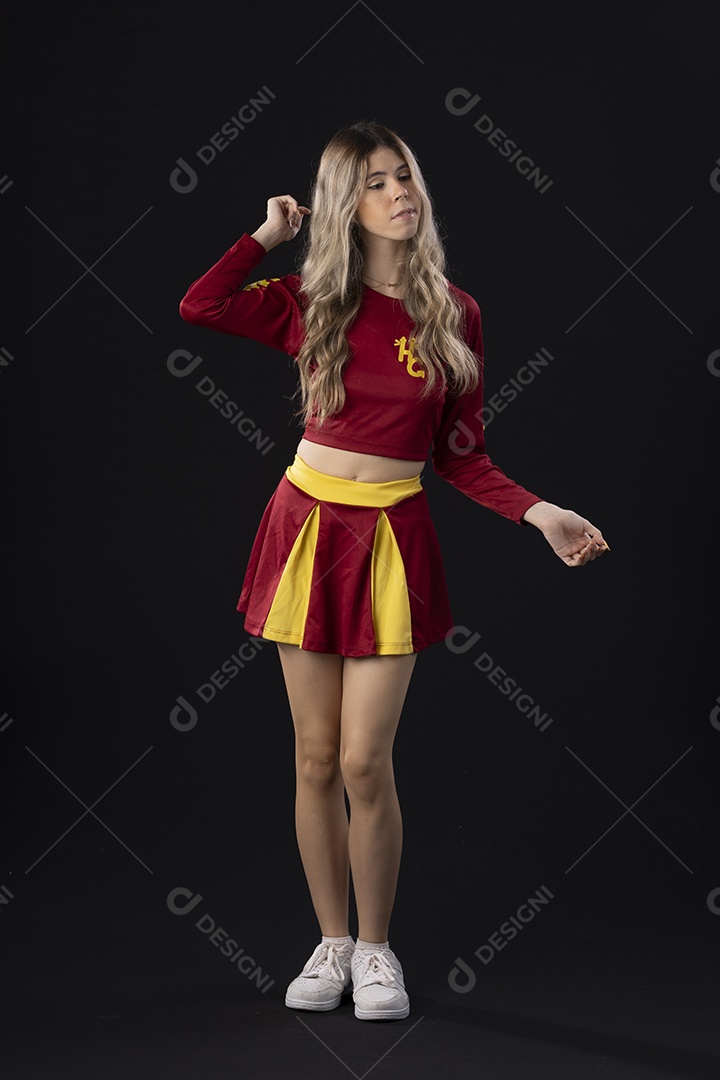 Jovem adolescente líder de torcida com várias poses e expressões faciais