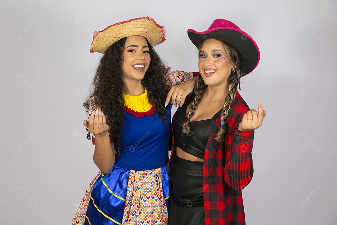 Meninas lindas trajadas para festa junina