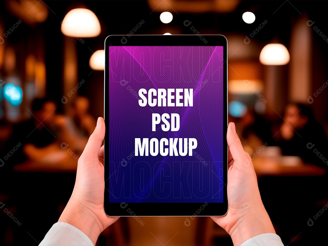 Menu para Tablet em Restaurante Mockup PSD Editável