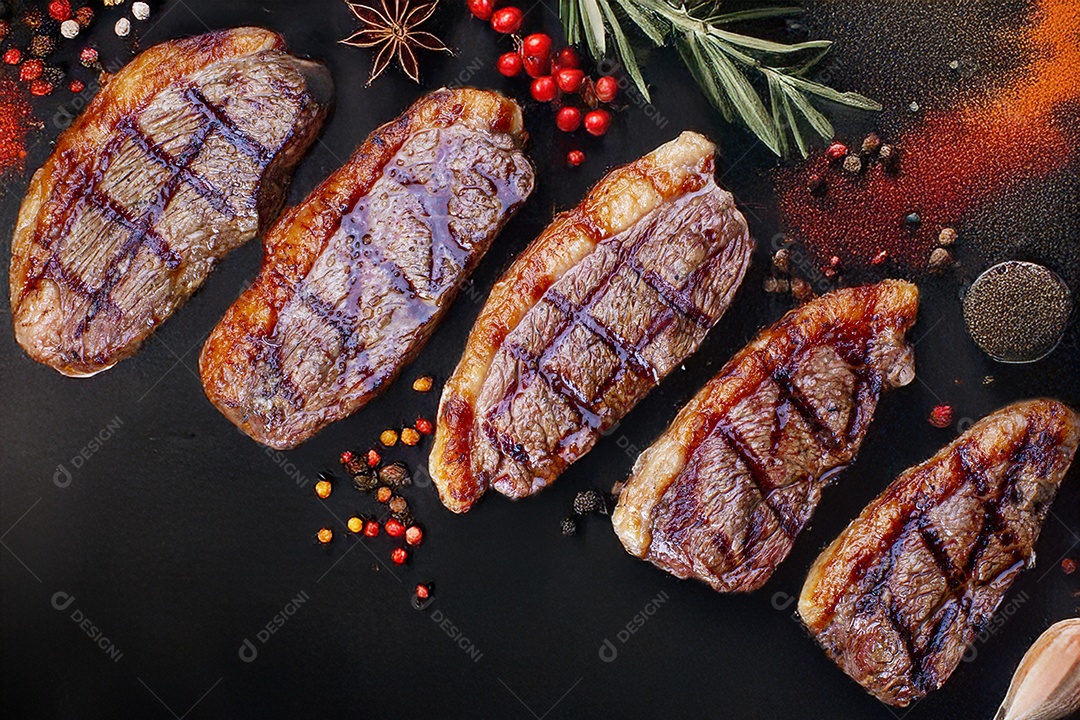 Picanha churrasco com tempero ao lado