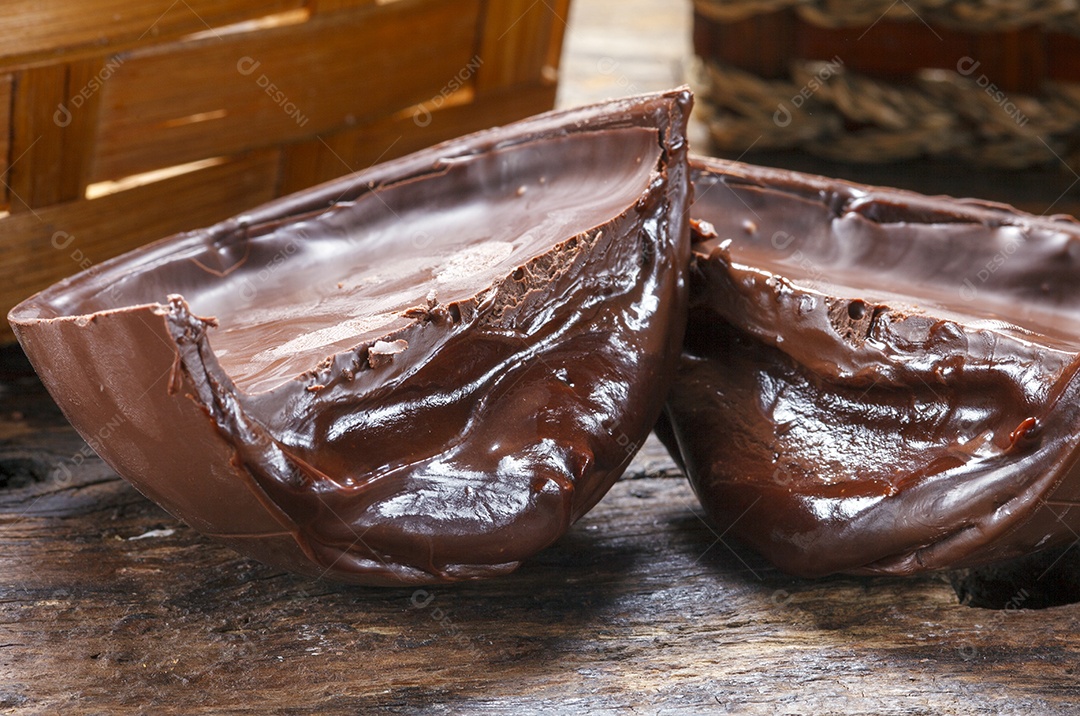 Ovo da páscoa de chocolate