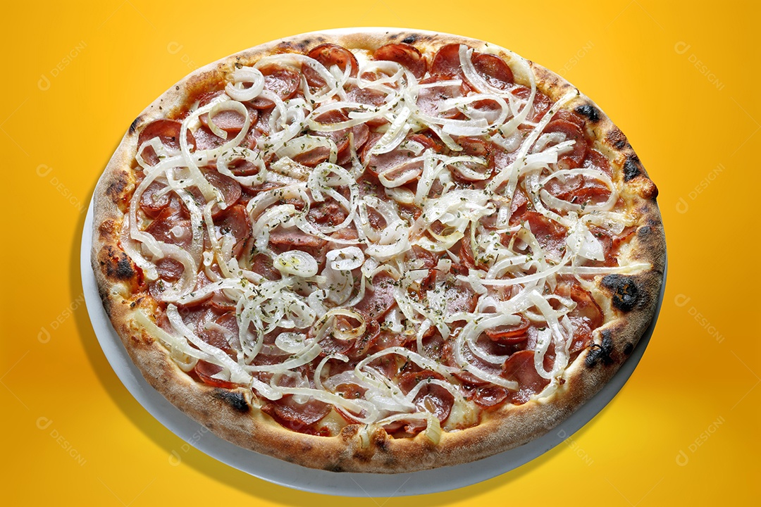 Pizza peperoni acebolada