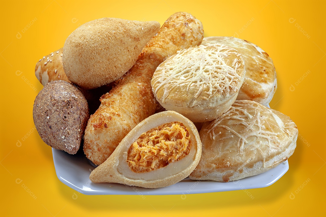 Salgados assados deliciosos