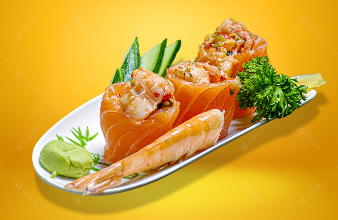 Sushi com verduras tradicional japonesa