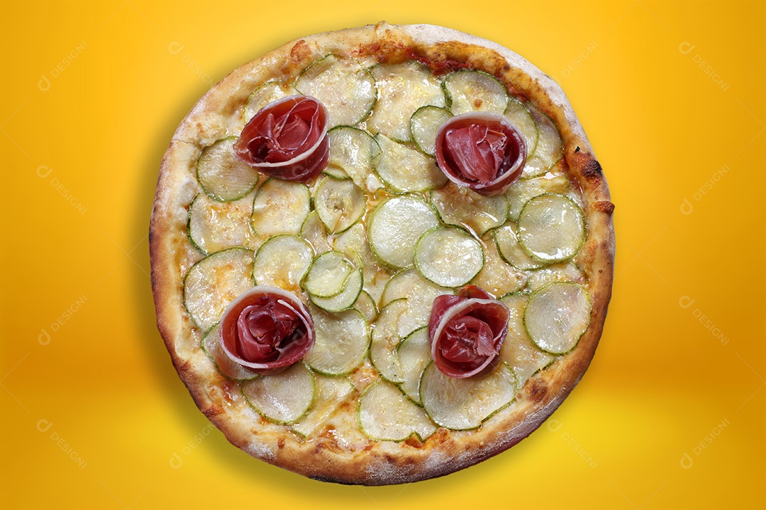 Pizza de abobrinha com presunto parma