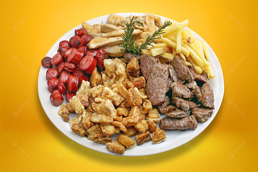 Prato de pestiscos carnes torresmo batatas