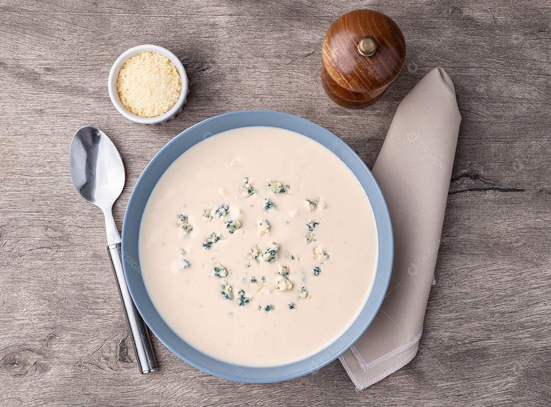 Imagem mostra um prato de Cullen Skink, uma sopa tradicional escocesa