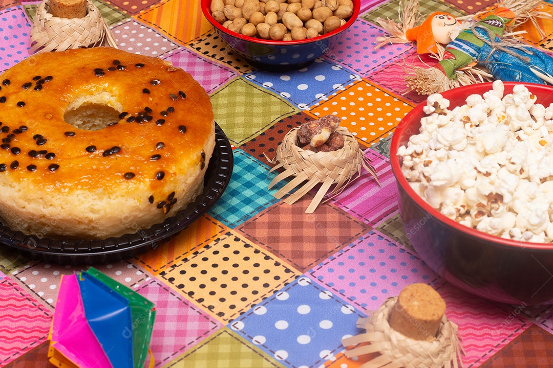 Alimento típico de festa junina em uma colorida