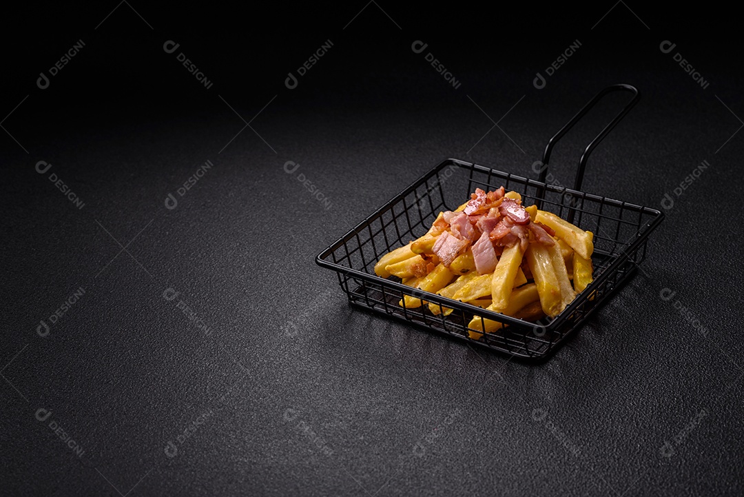 Salada fresca em uma mesa concreto