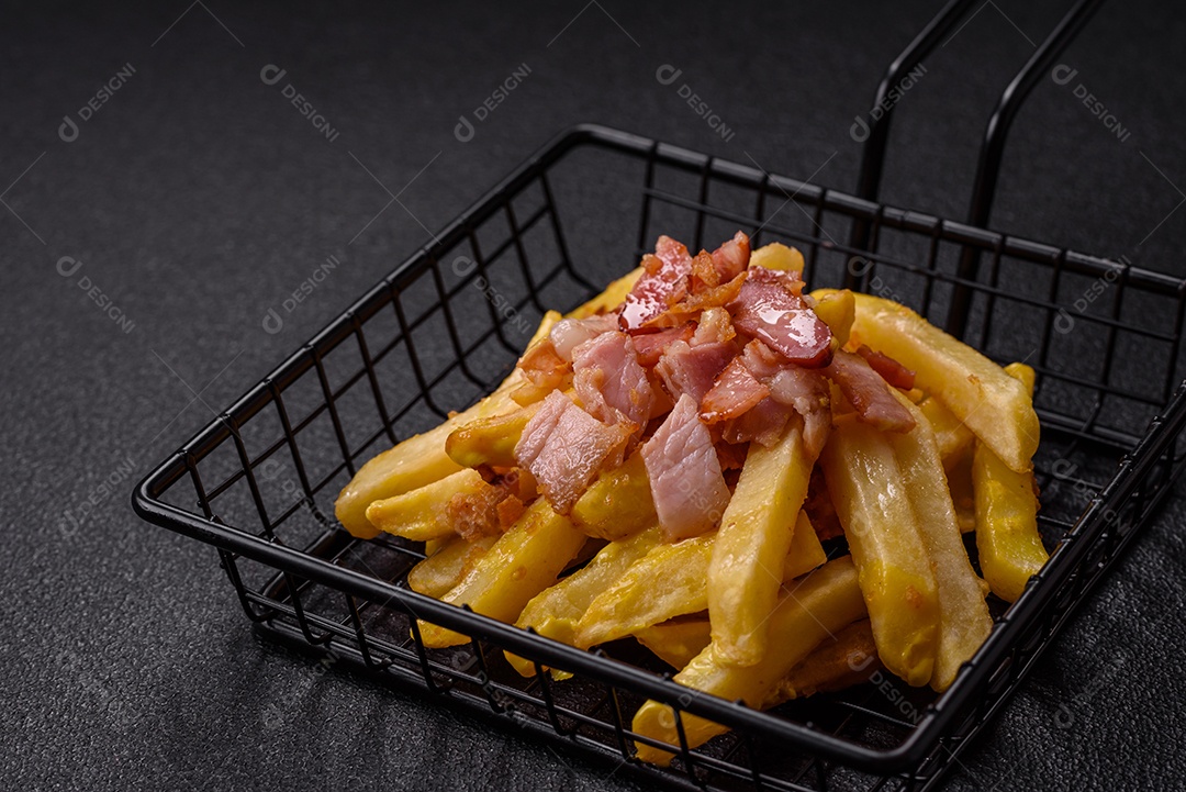 Salada fresca em uma mesa concreto