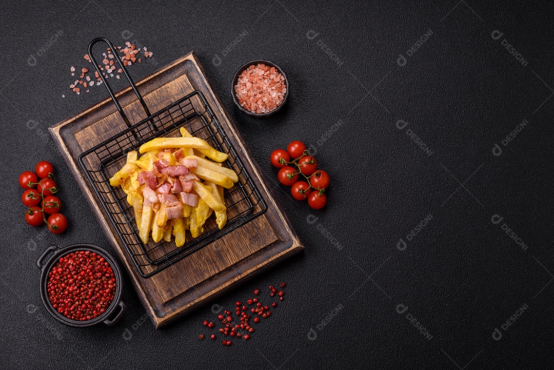 Salada fresca em uma mesa concreto
