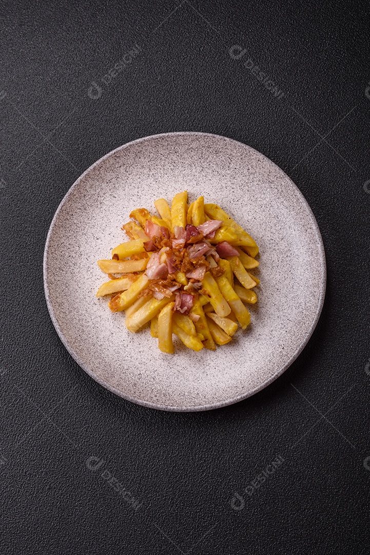 Salada fresca em uma mesa concreto