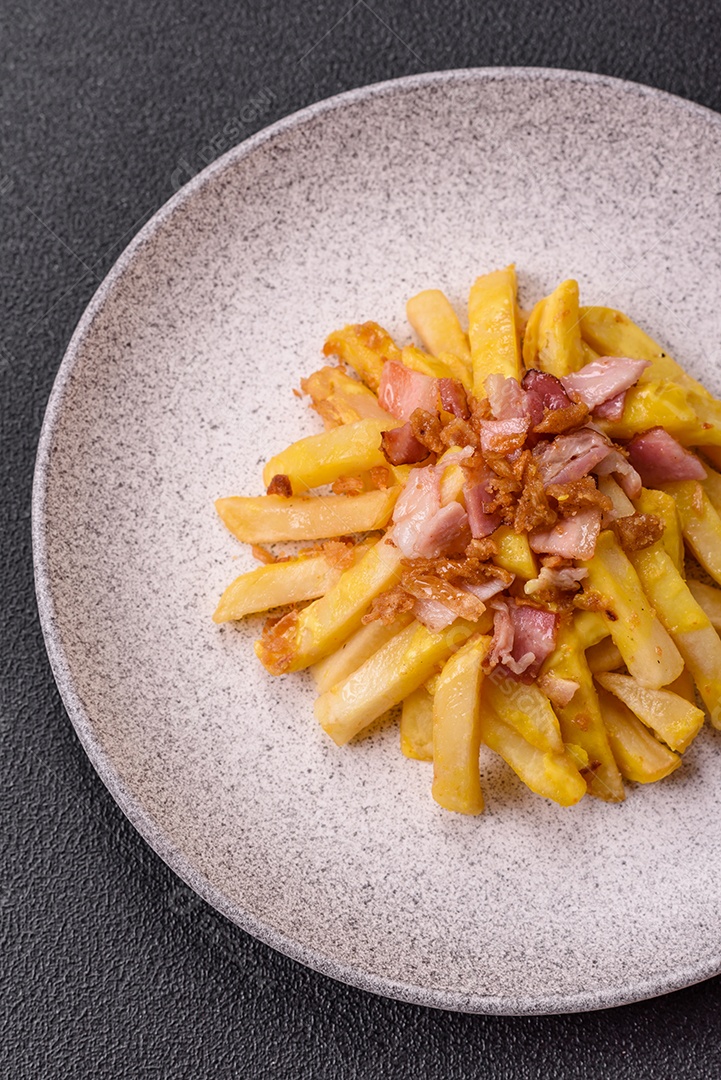 Salada fresca em uma mesa concreto