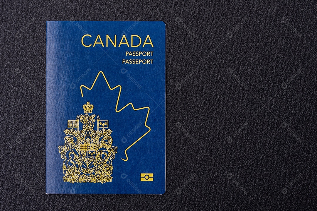 Passaporte canada em uma mesa de concreto