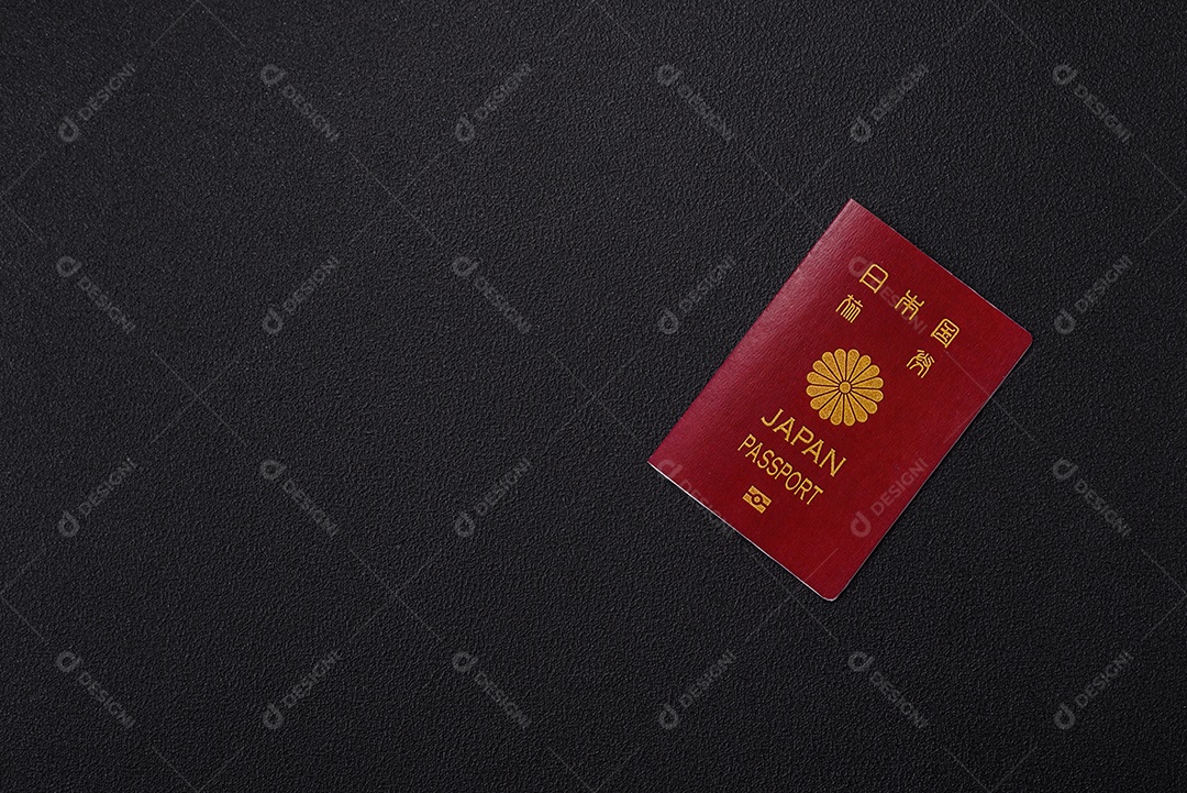Passaporte japão em uma mesa de concreto