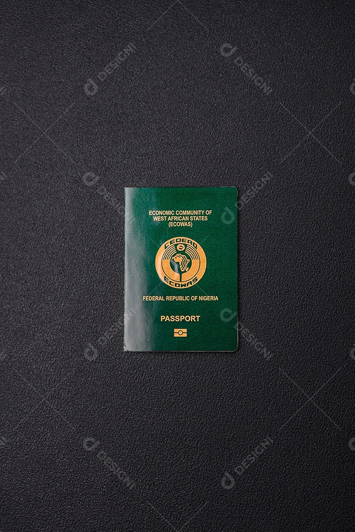 Passaporte Nigéria em uma mesa de concreto