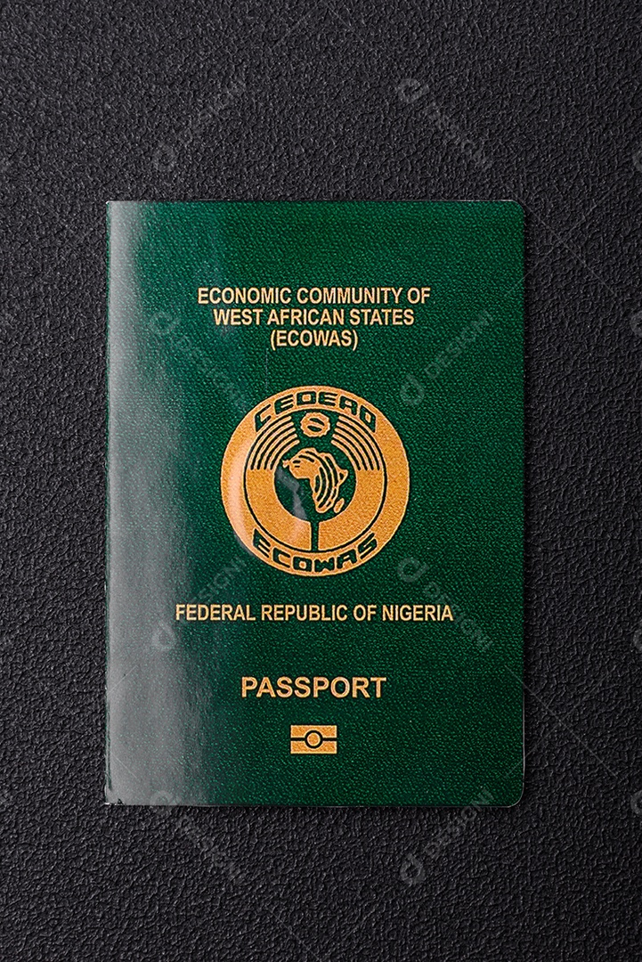 Passaporte Nigéria em uma mesa de concreto