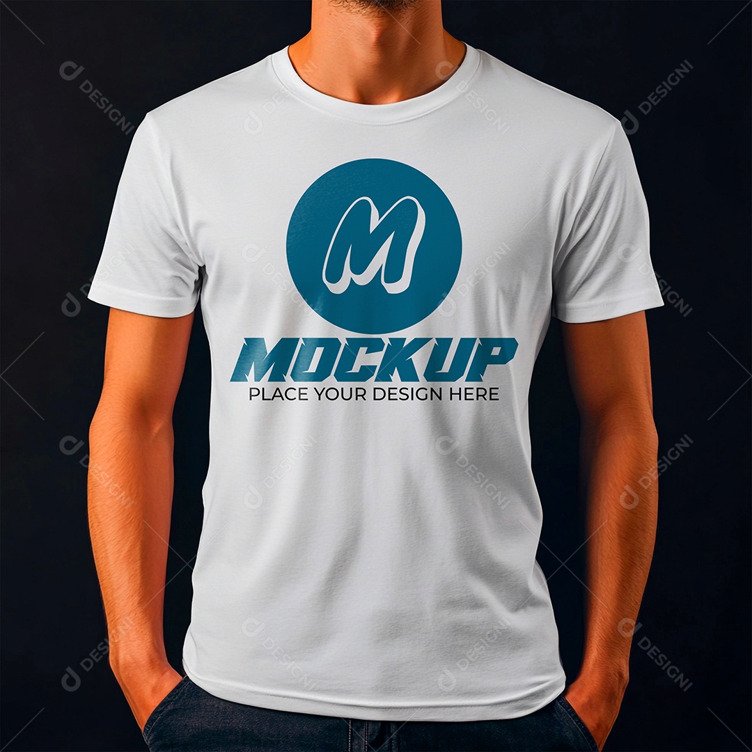 Mockup de Camisa Gola O PSD Editável