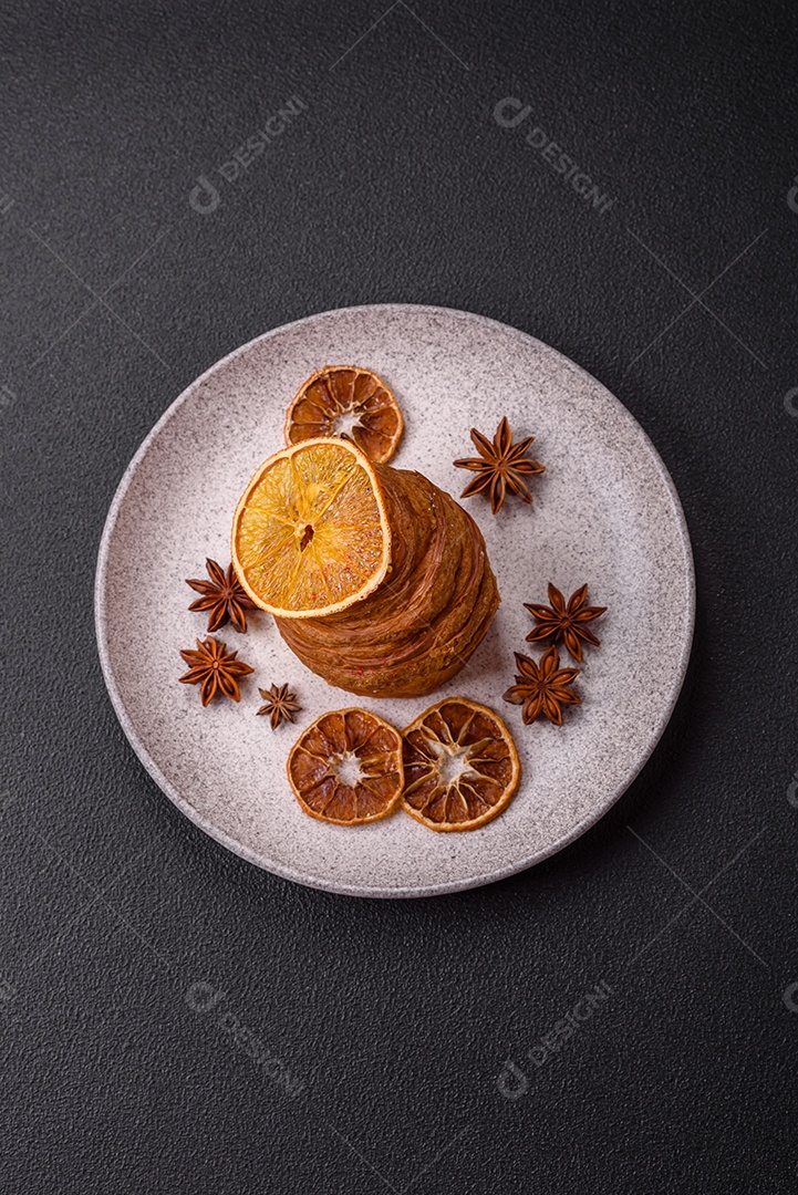 Craffin doce feito de massa folhada com merengue suíço