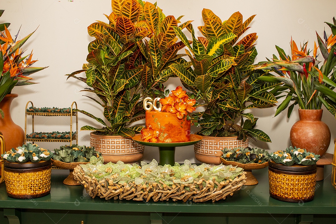 Alimentos saborosos em uma mesa de uma festa