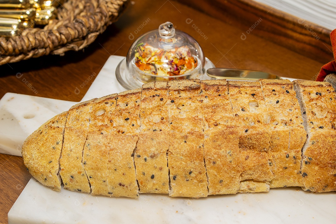Alimentos saborosos em uma mesa de uma festa