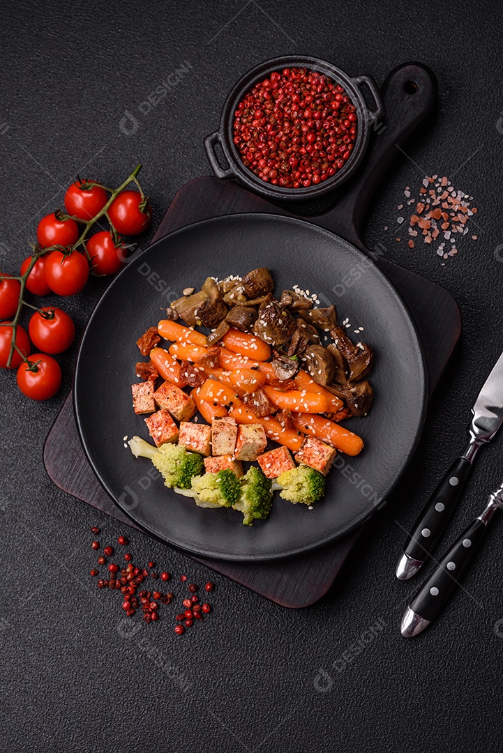 Imagem mostra um prato de quinoa com vegetais, que se assemelha a uma salada de quinoa