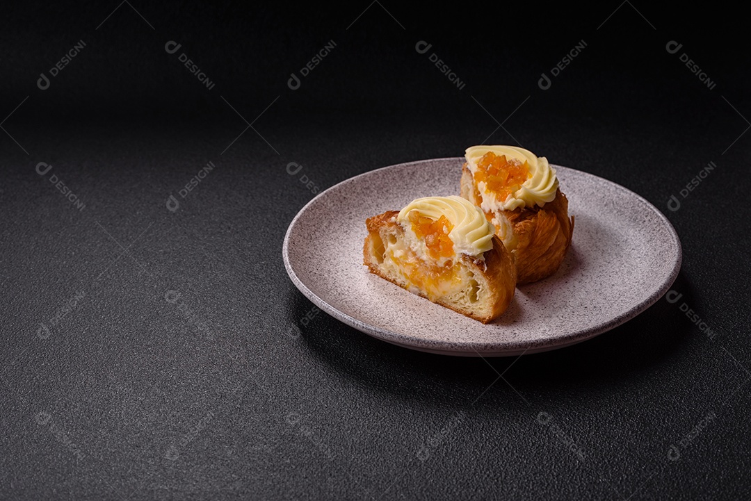 Imagem mostra duas metades de um Wienerbrød