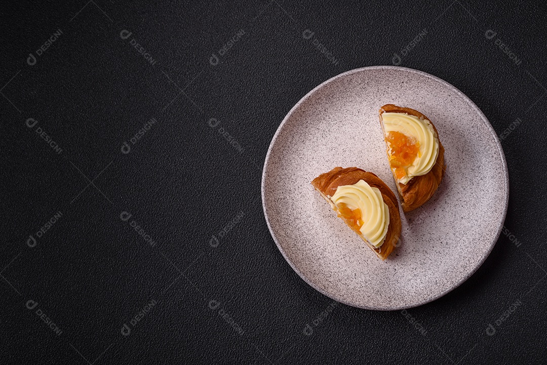 Imagem mostra duas metades de um Wienerbrød