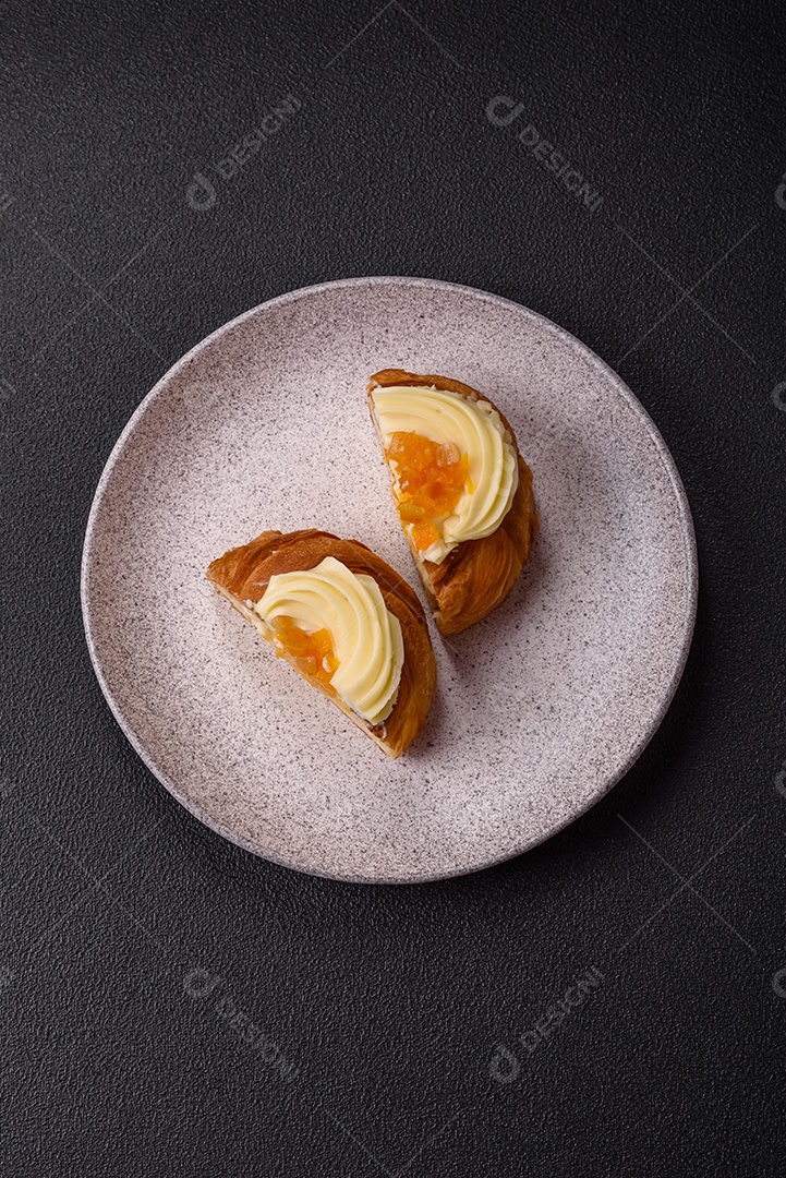 Imagem mostra duas metades de um Wienerbrød