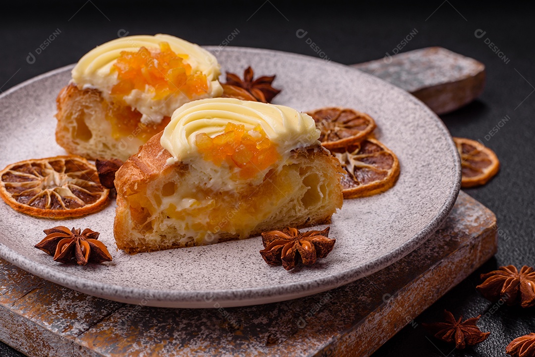 Imagem mostra um doce conhecido como Wienerbrød