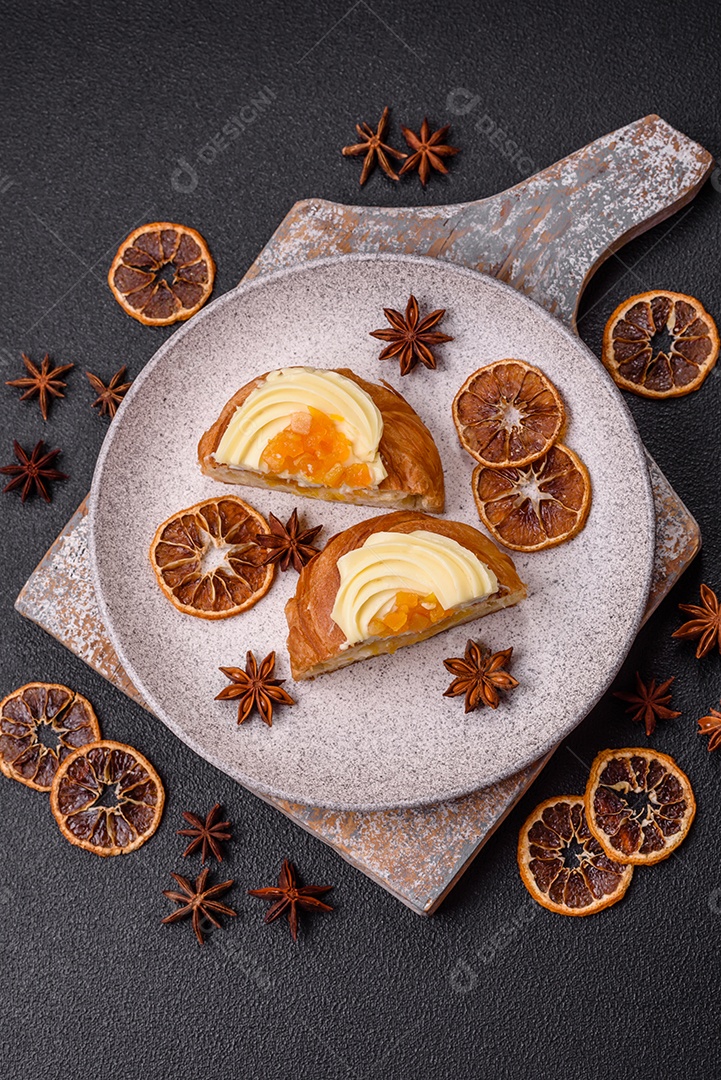 Imagem mostra um doce conhecido como Wienerbrød