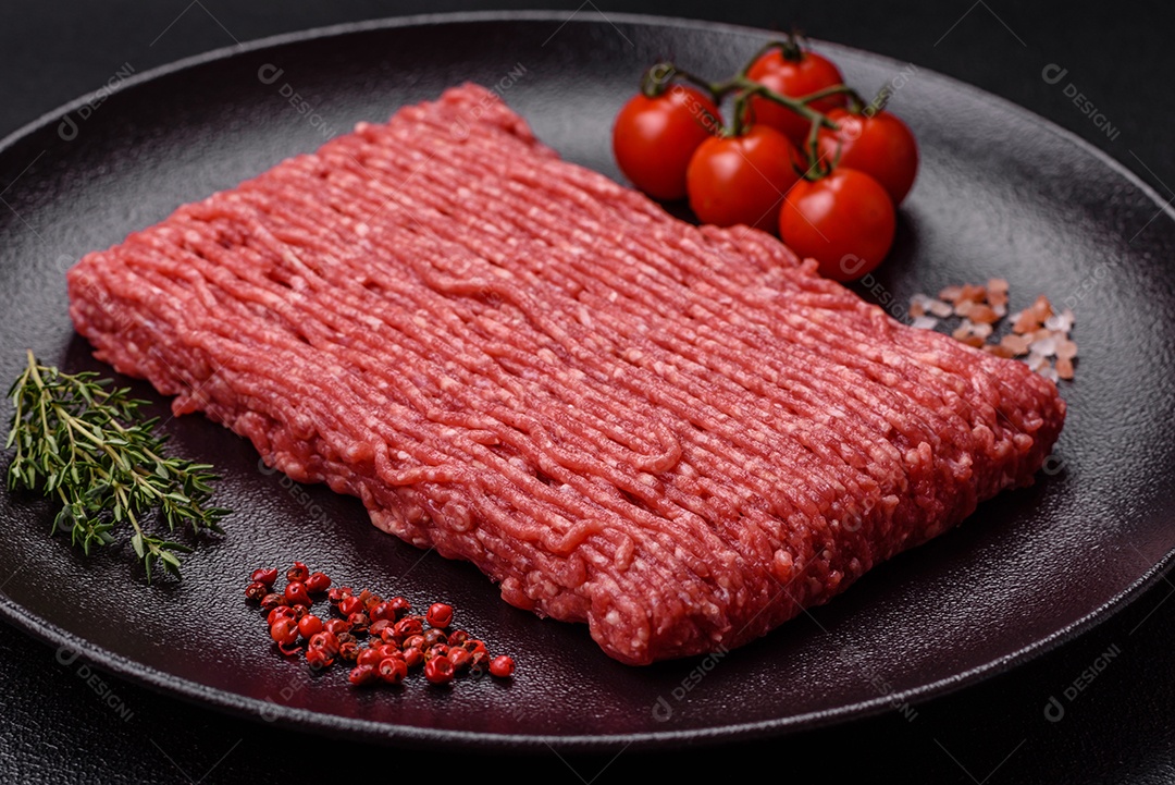 Imagem mostra carne moída crua