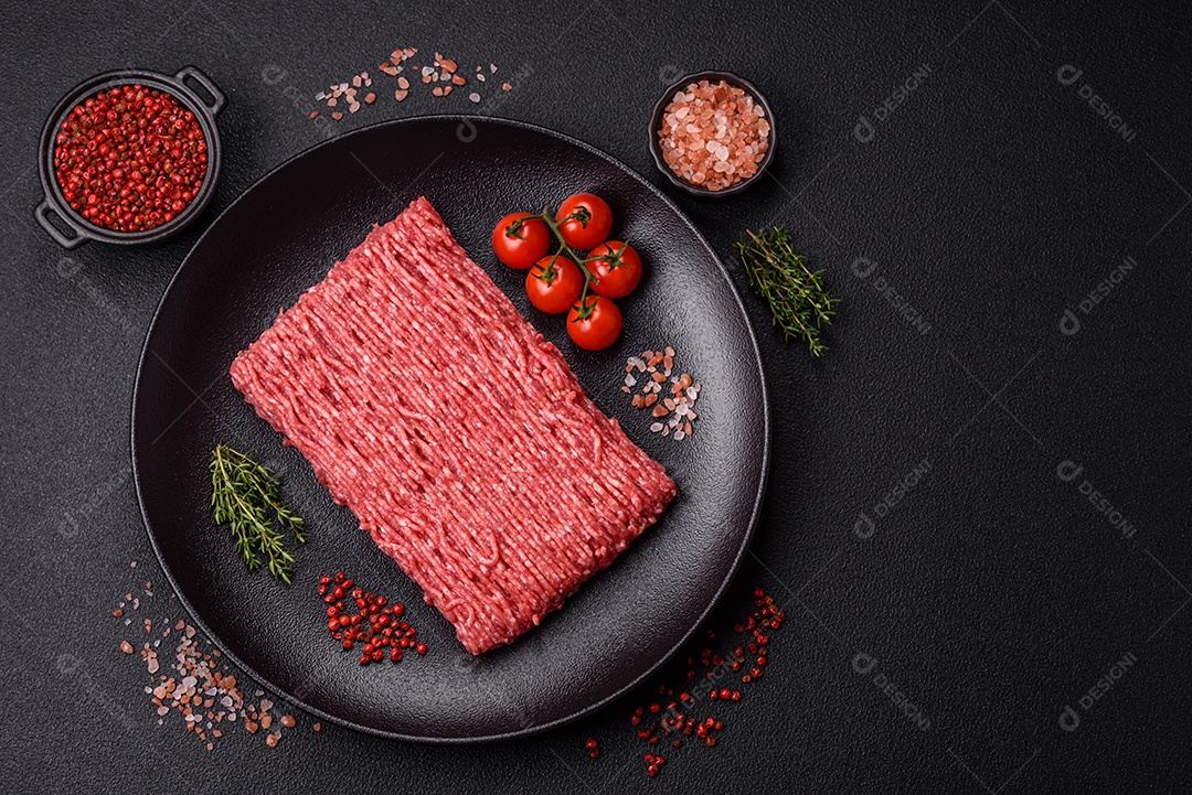 Imagem mostra carne moída crua