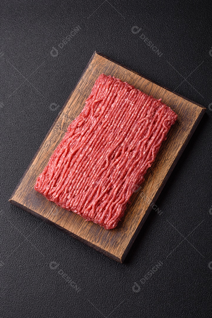 Imagem mostra carne moída crua