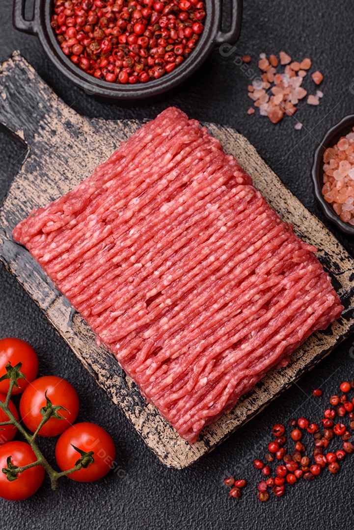 Imagem mostra carne moída crua