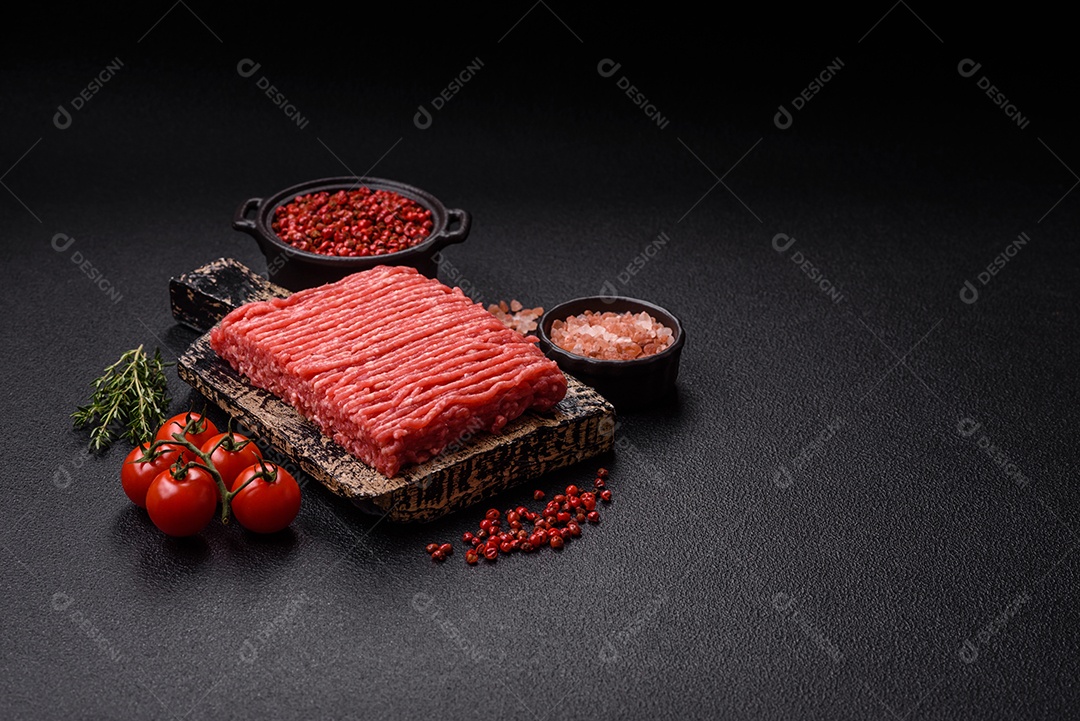 Imagem mostra carne moída crua