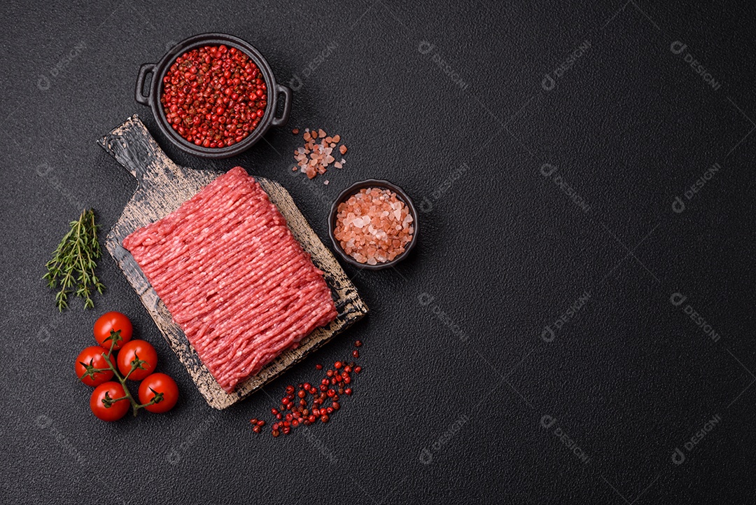 Imagem mostra carne moída crua