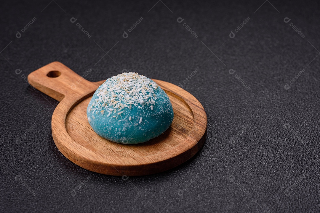 Imagem mostra um Mochi (ou Moti), um tradicional doce japonês feito de arroz glutinoso