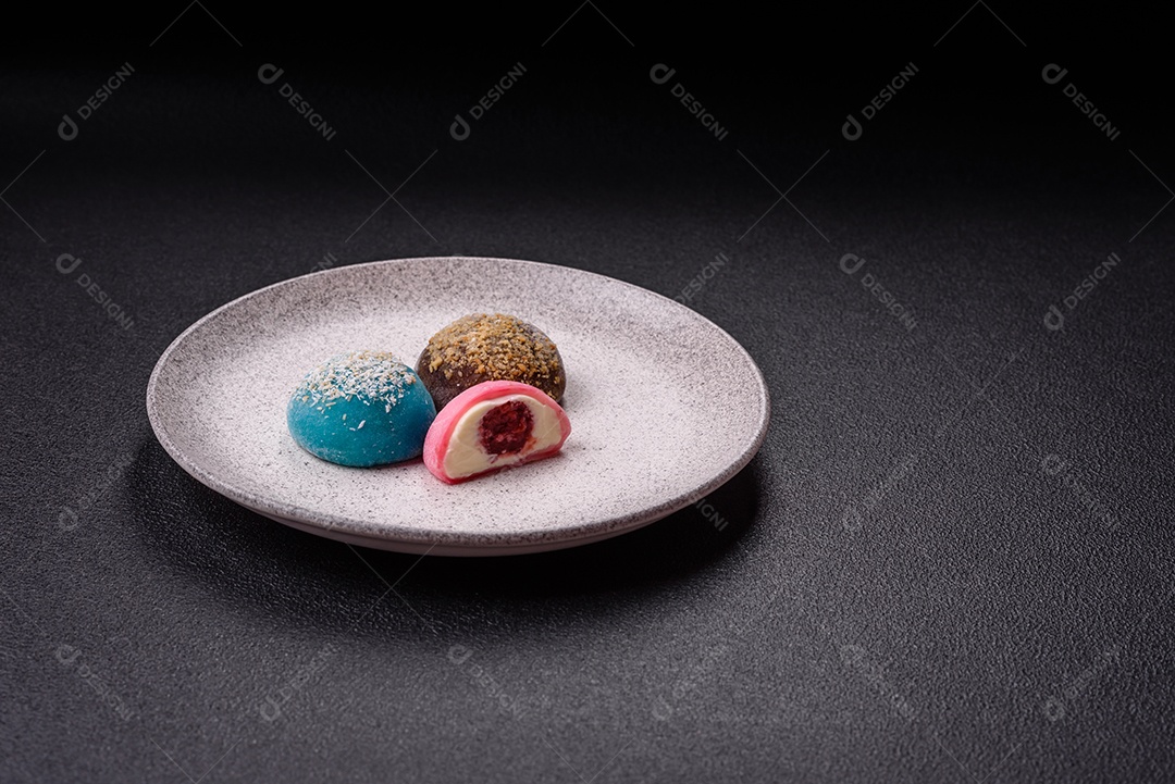 Imagem mostra dois bolinhos de arroz