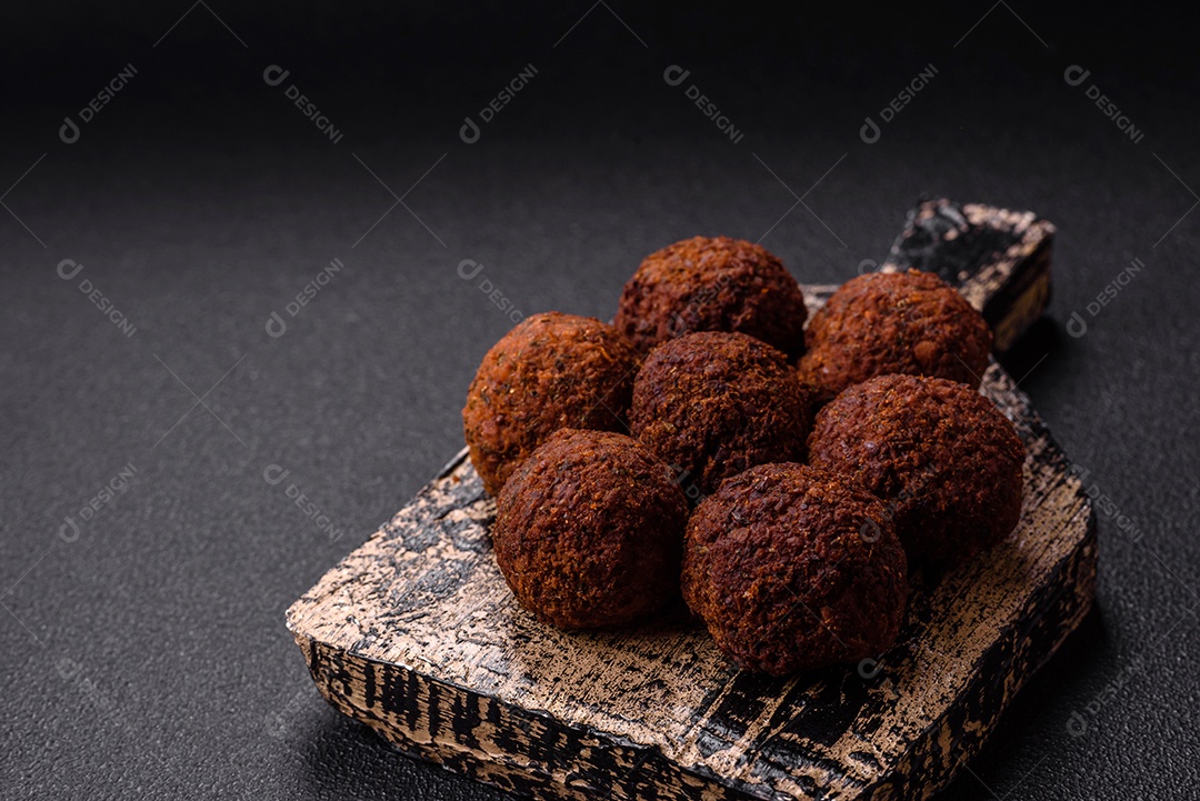 Imagem mostra Falafel, um bolinho frito popular no Oriente Médio