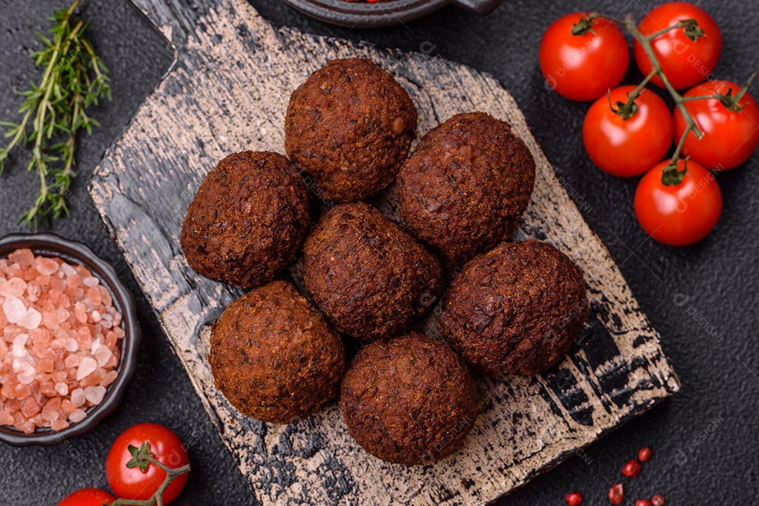 Imagem mostra Falafel, um bolinho frito popular no Oriente Médio