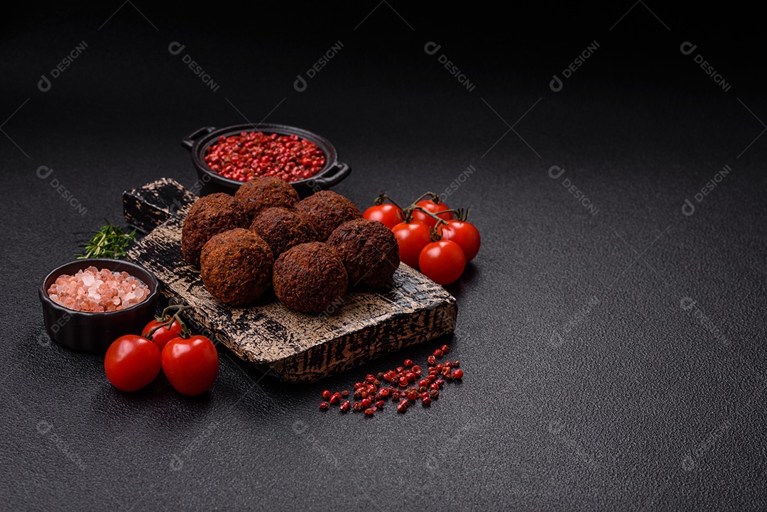 Imagem mostra Falafel, um bolinho frito popular no Oriente Médio