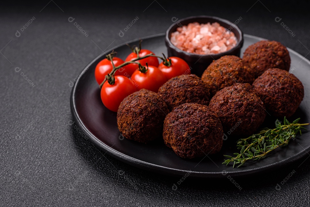 Imagem mostra Falafel, um bolinho frito popular no Oriente Médio