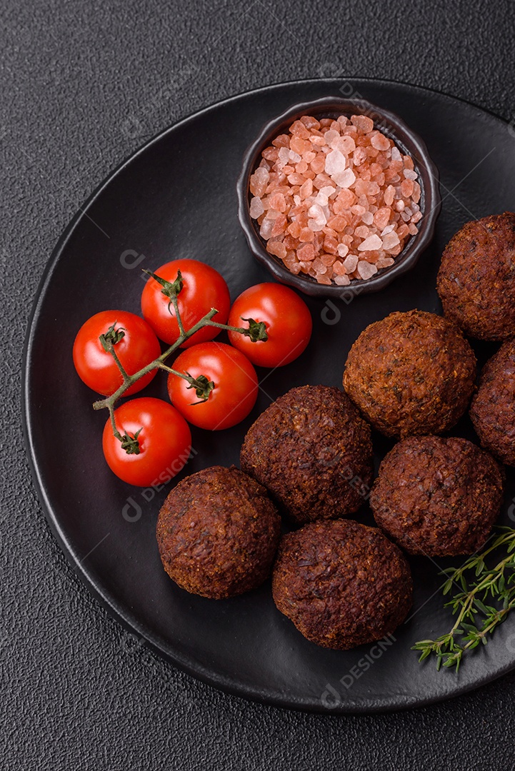 Imagem mostra Falafel, um bolinho frito popular no Oriente Médio