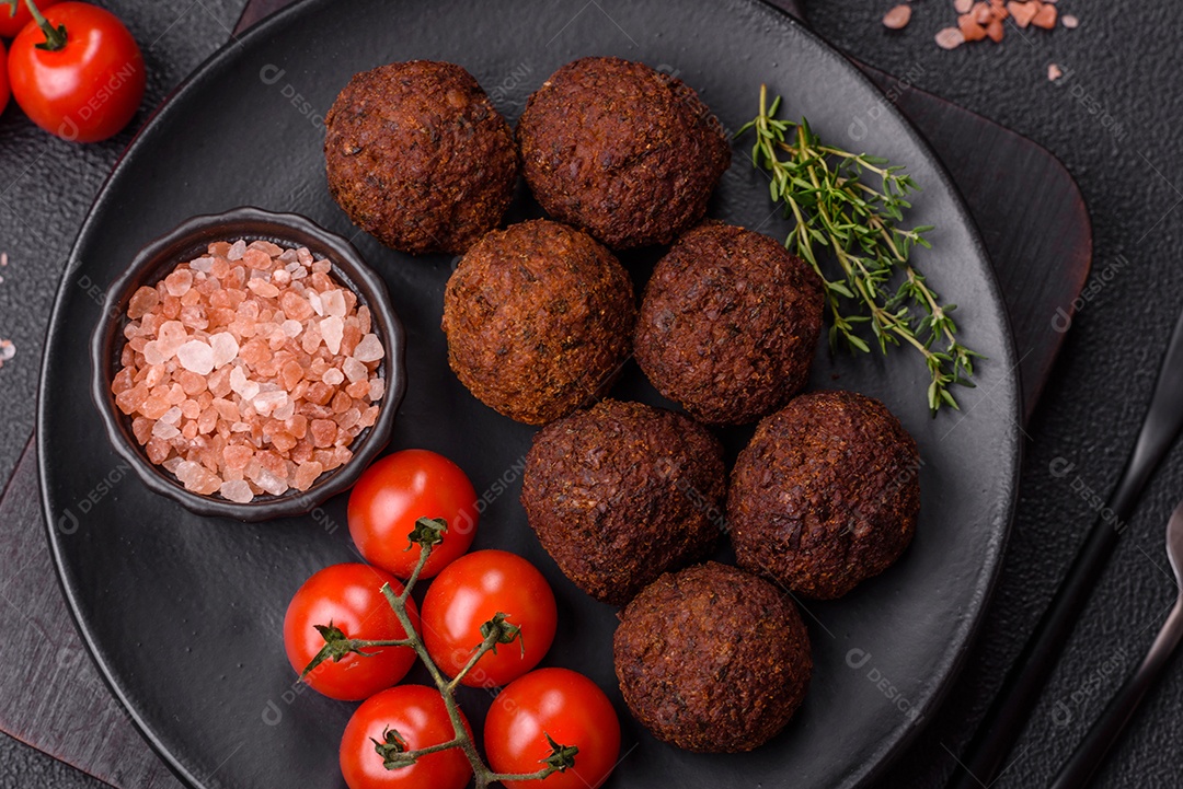 Imagem mostra Falafel, um bolinho frito popular no Oriente Médio