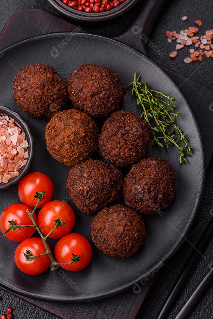 Imagem mostra Falafel, um bolinho frito popular no Oriente Médio