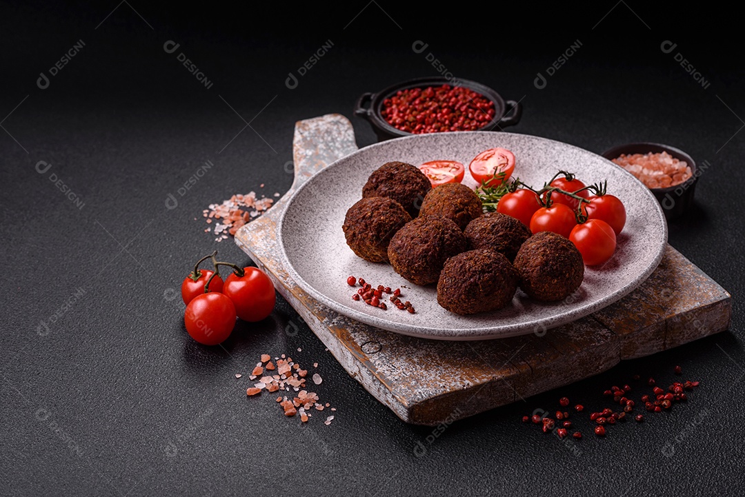 Imagem mostra Falafel, um bolinho frito popular no Oriente Médio