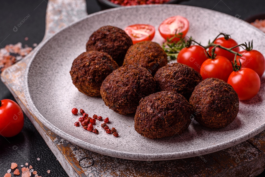 Imagem mostra Falafel, um bolinho frito popular no Oriente Médio