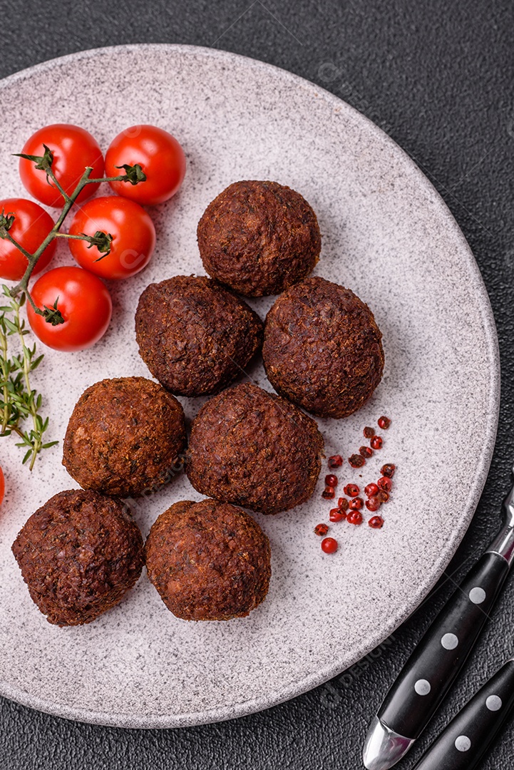 Imagem mostra Falafel, um bolinho frito popular no Oriente Médio